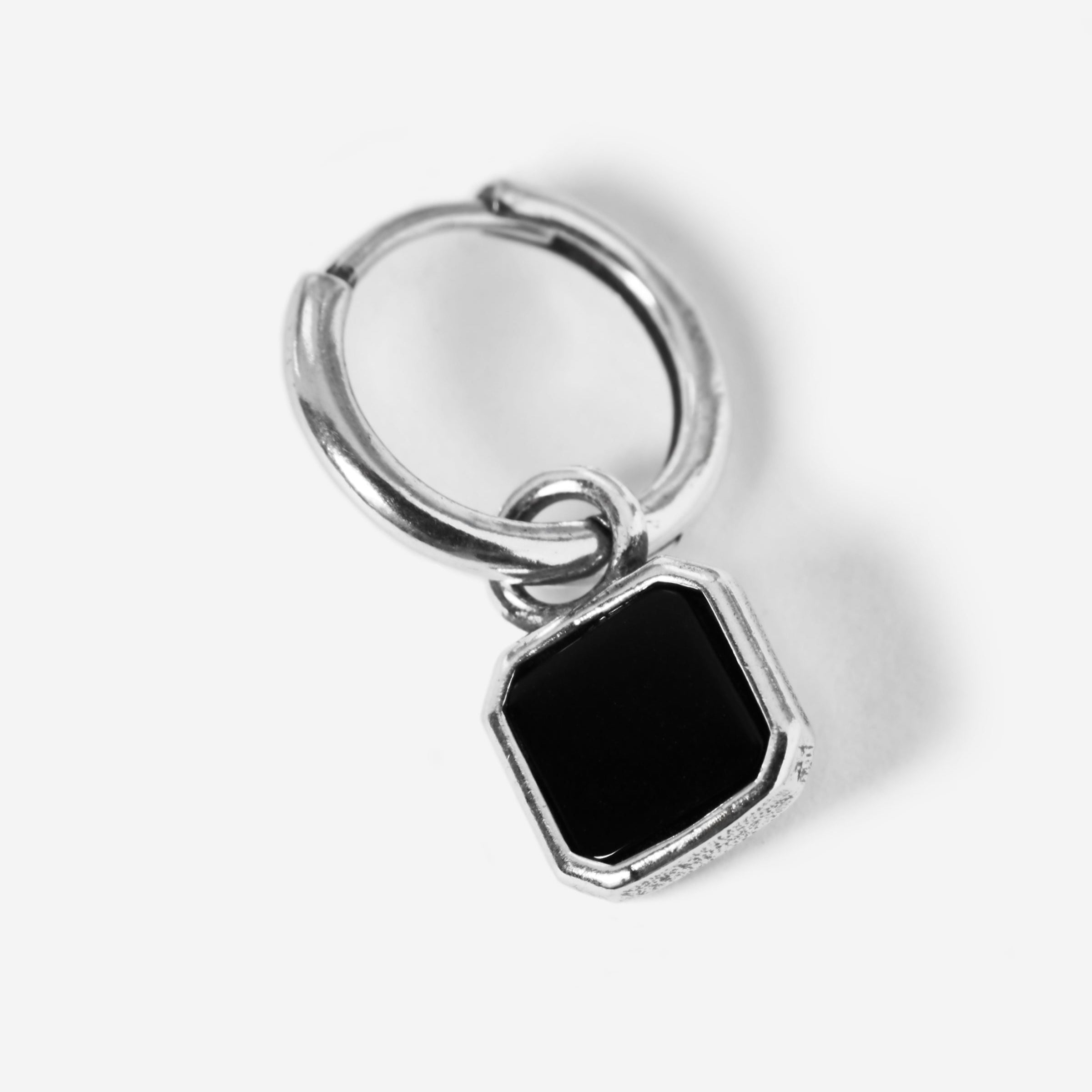 NOX EARRING